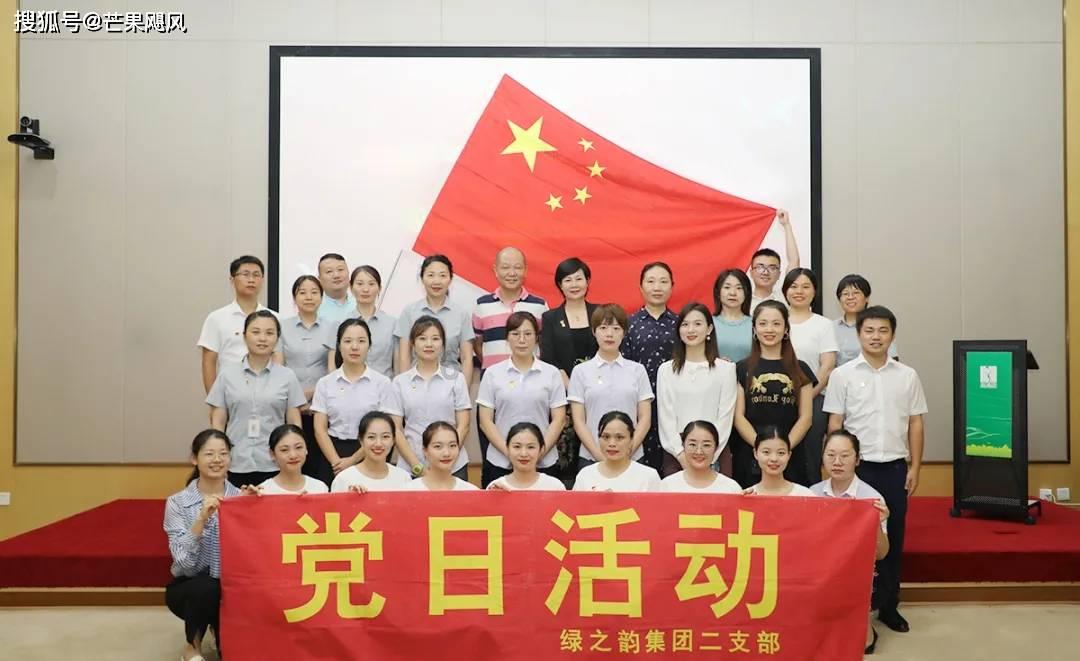 探索天涯,畅享抖音上说:你永远都不能撩一个多年连网名跟头像都不换的人,为什么?交流天地